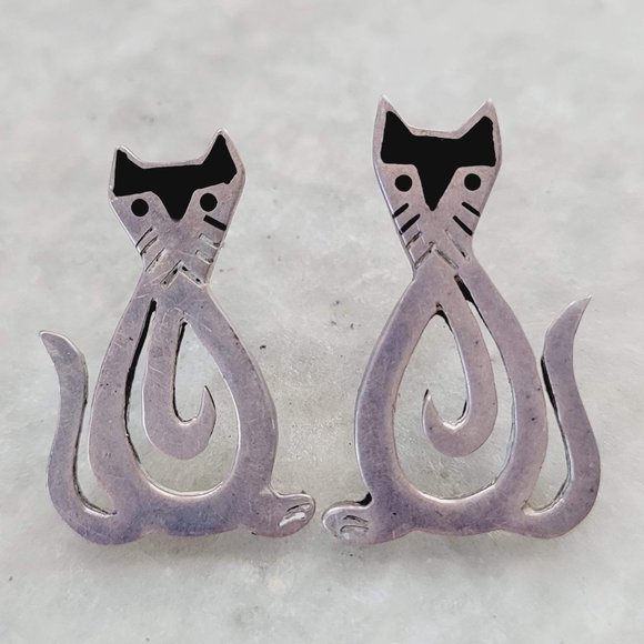 Taxco Jewelry - Vintage Taxco Mexico 925 Sterling Silver Teardrop Cats Stud Earrings